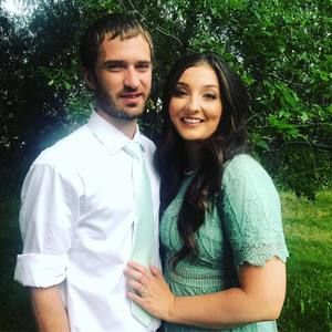 Meet your Posher, Larae